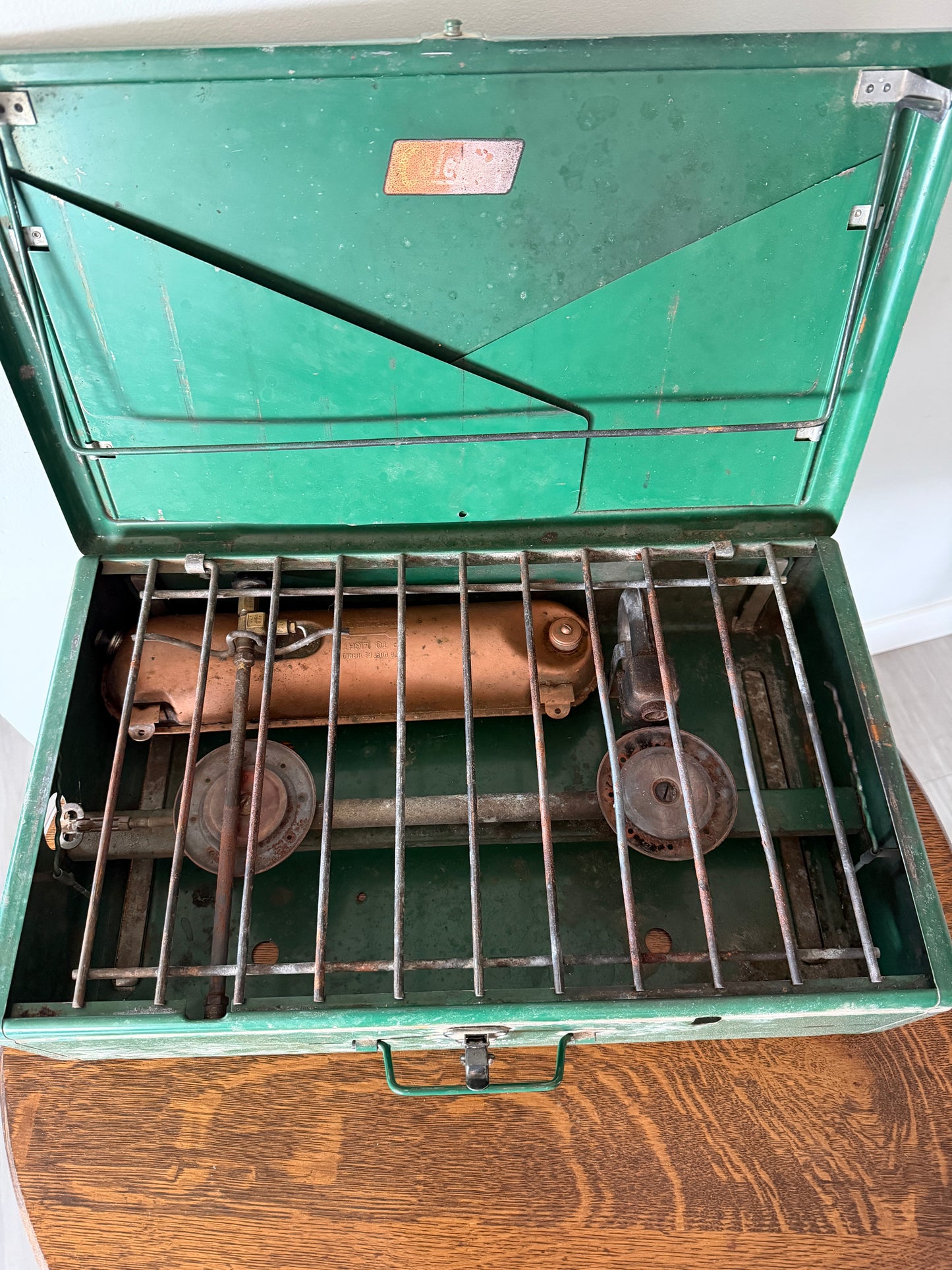 Vintage Coleman 413E 2-Burner Camp Stove – 1950s/60s – Untested