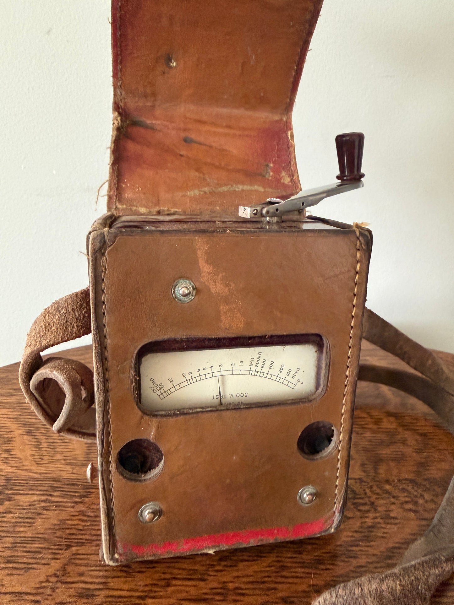 Vintage Hand-Crank 500V Megohmmeter Insulation Tester with Leather Case (UNTESTED)