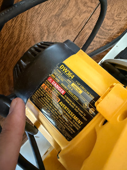 DeWalt DW364 7-1/4” Circular Saw – 15 Amp – Tested & Working