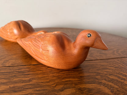 Vintage Hand-Carved Wooden Duck Figures – Set of 2