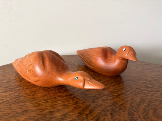 Vintage Hand-Carved Wooden Duck Figures – Set of 2